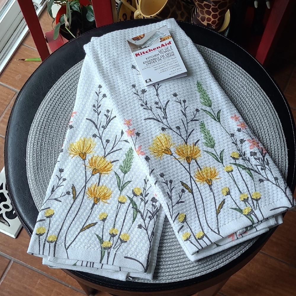 KitchenAid Floral Kitchen Towels